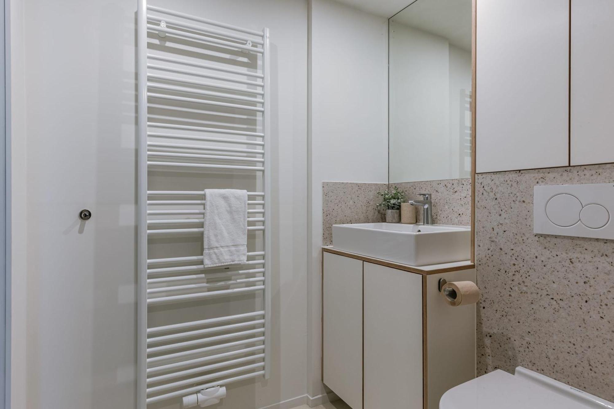 Huswell - Spacious In The Centre Of Ostend, Near Coast
